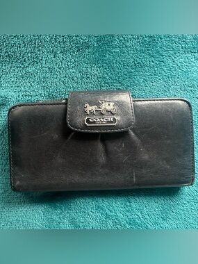 Coach Black Leather Continental Wallet with Silver Horse & Carriage Emblem